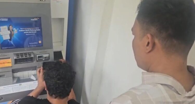 Olah tkp ganjal ATM, Foto/Isitimewa