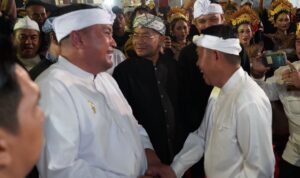 Buoatu Bogor, Rudy Susmanto bersama Gubenur, JAwa BArat, Dedi Mulyadi saat kegiatan Mahkota Binokasih, Foto/Isitmewa