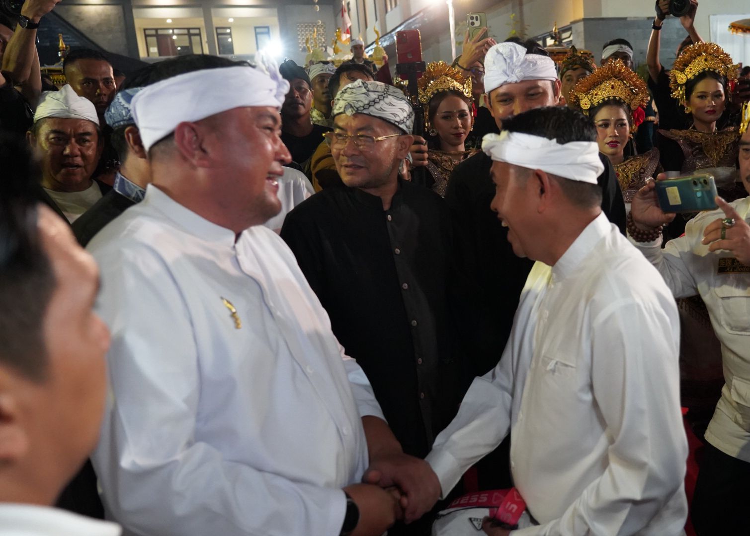 Buoatu Bogor, Rudy Susmanto bersama Gubenur, JAwa BArat, Dedi Mulyadi saat kegiatan Mahkota Binokasih, Foto/Isitmewa
