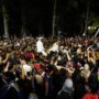 Lautan manusia saat menyaksikan menyaksikan kemegahan Kirab Budaya Milangkala Tatar Sunda, Jumat (8/5/2026) malam, Foto/Diskomonfo Kota Bogor