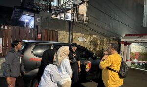 jajaran Polsek Bogor Timur bersama Unit PPA Sat Reskrim Polresta Bogor Kota bergerak cepat menyambangi rumah pemilik akun sekaligus pelapor pada Selasa (12/5/2026) malam, Foto/Isitimewa