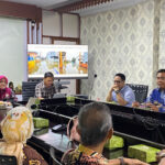 Komisi II Dewan Perwakilan Rakyat Daerah (DPRD) Kota Bekasi menggelar Rapat Kerja untuk menindaklanjuti keluhan warga terkait permasalahan banjir yang kerap melanda Perumahan Dosen IKIP, Setwan DPRD Kota Bekasi