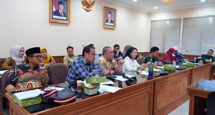 Komisi IV DPRD Kota Bekasi menggelar rapat audiensi bersama Dinas Pendidikan Kota Bekasi pada Senin (18/5/2026)., Foto/Setwan DPRD Kota Bekasi
