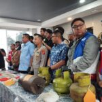 Polres Bogor bersama Pemerintah Kabupaten Bogor, dan DPRD Kabupaten Bogor saat melakukan pres rilis kasus tindak pidana terkait penyalahgunaan bahan bakar minyak (BBM) dan gas LPG subsidi, Foto/Isitimewa