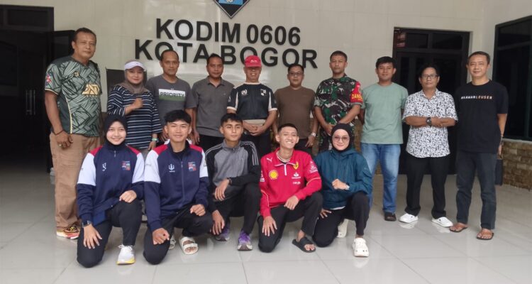 Dandim 0606/Kota Bogor secara resmi melepas kontingen pencak silat yang akan berlaga dalam Kejuaraan Pencak Silat HUT ke-80 Kodam III/Siliwangi, Foto/Isitimewa