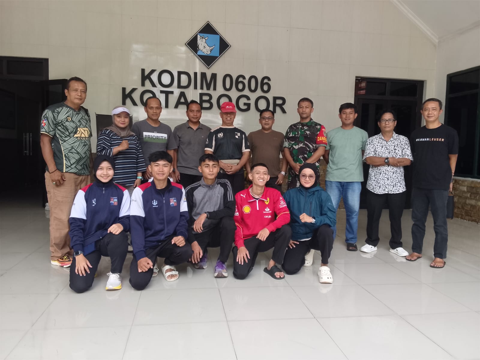 Dandim 0606/Kota Bogor secara resmi melepas kontingen pencak silat yang akan berlaga dalam Kejuaraan Pencak Silat HUT ke-80 Kodam III/Siliwangi, Foto/Isitimewa