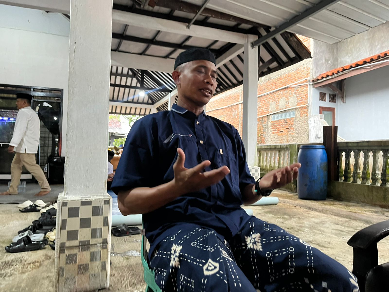 Orang tua angkat korban, Samsudin, Foto/Adi Wirman