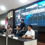 Polisi melakukan pres rlis terkait kasus pembunuhan terhadap wanita yang mayatnya di buang ke Jalan Sholeh Iskandar, Foto/ISitimewa