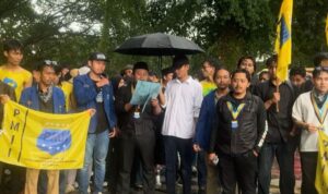 Pengurus cabang PMII Kota Bogor saat menggelar aksi demontrasi di Balaikota Bogor, Foto/Isitimewa