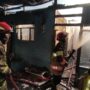 Damkar Kota Bogor saat mengevakuasi kebakaran di Sempur Kaler, Foto/Isitimewa