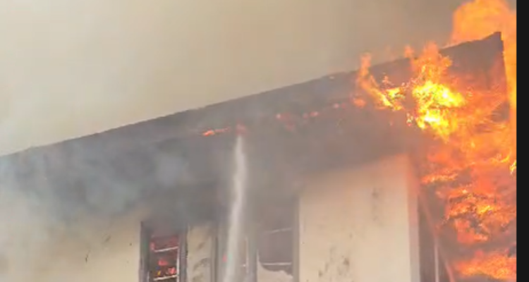 kebakaran menghanguskan sebuah tempat pijat di Jalan Pajajaran, Kelurahan Baranangsian, Foto/Isitimewa