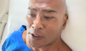 YouTuber sekaligus presenter ternama, Deddy Corbuzier, mengejutkan publik setelah mengunggah momen dirinya yang harus terbaring di rumah sakit, Foto/Instagram YouTuber sekaligus presenter ternama, Deddy Corbuzier, mengejutkan publik setelah mengunggah momen dirinya yang harus terbaring di rumah sakit, Foto/Instagram