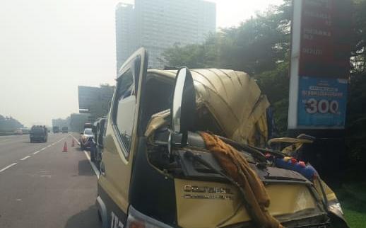 Kondisi truk yang ringsek saat mengalami kecelakaan d, Foto/Isitimewa To Jagorawi