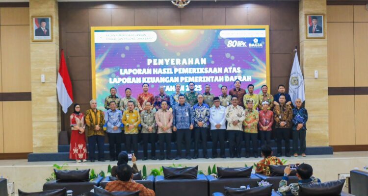 Penyerahan Opini Wajar Tanpa Pengecualian (WTP) atas Laporan Keuangan Pemerintah Daerah (LKPD) Tahun Anggaran 2025, Foto/Diskominfo Kota Bogor