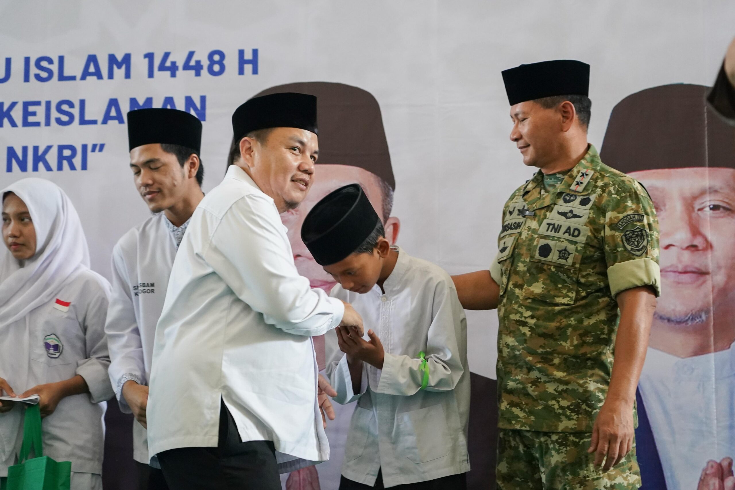 Ketua Dewan Perwakilan Rakyat Daerah (DPRD) Kota Bogor, Dr. Adityawarman Adil menghadiri peringatan Tahun Baru Islam 1 Muharram 1448 Hijriah,Foto/Setwan DPRD Kota Bogor