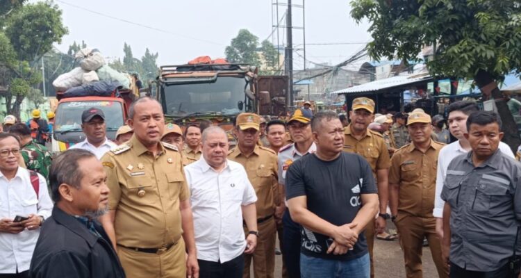 Wakil Ketua DPRD Kota Bekasi, Faisal, bersama Wali Kota Bekasi,Foto/Isitimewa
