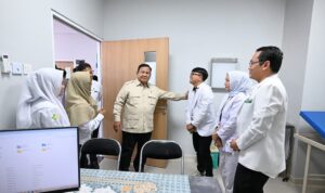 Presiden Prabowo Subianto meninjau sejumlah fasilitas pelayanan kesehatan di RSUD K.H. Muhammad Thohir Krui, Kabupaten Pesisir Barat, Provinsi Lampung, pada Rabu, 10 Juni 2026. Foto: BPMI Setpres/Muchlis Jr
