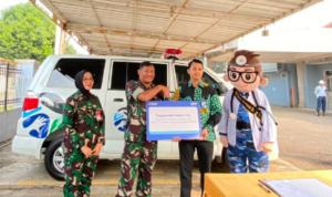 BRI saat menyerahkan ambulan ke rumah sakit hasan toto, Foto/Isitimewa BRI saat menyerahkan ambulan ke rumah sakit hasan toto, Foto/Isitimewa