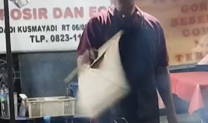 Surono (49), pemilik Ayam Kalasan khas Jogja, Foto/Isitimewa Surono (49), pemilik Ayam Kalasan khas Jogja, Foto/Isitimewa