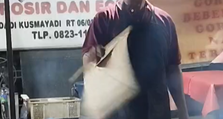Surono (49), pemilik Ayam Kalasan khas Jogja, Foto/Isitimewa