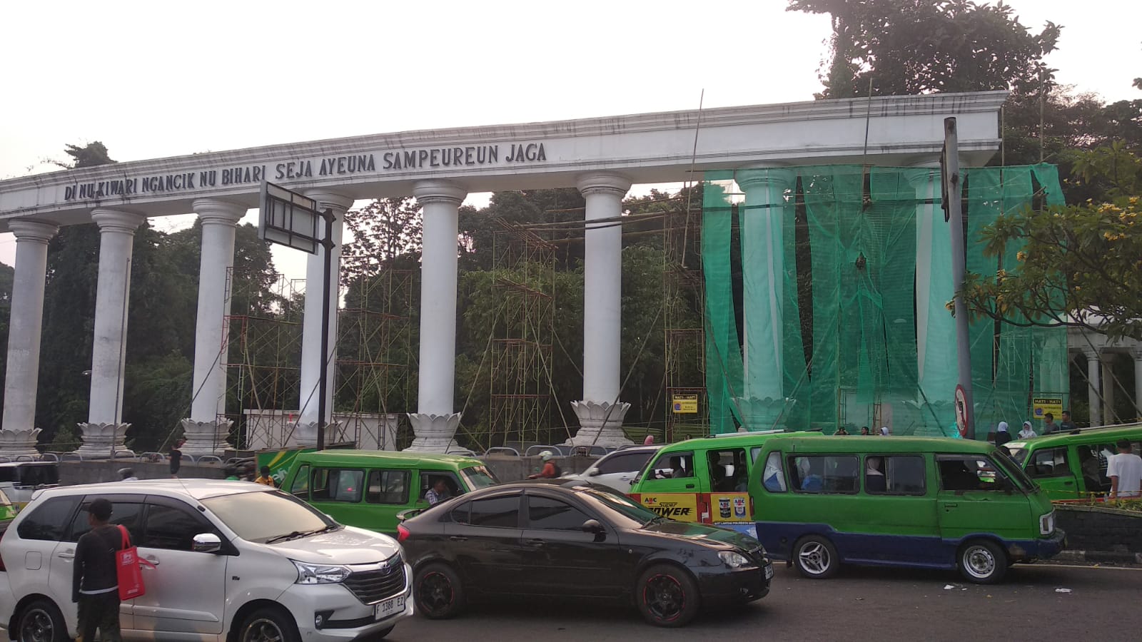 Renovasi lawang salapan Tugu Kujang Kota Bogor, Foto/Istimewa
