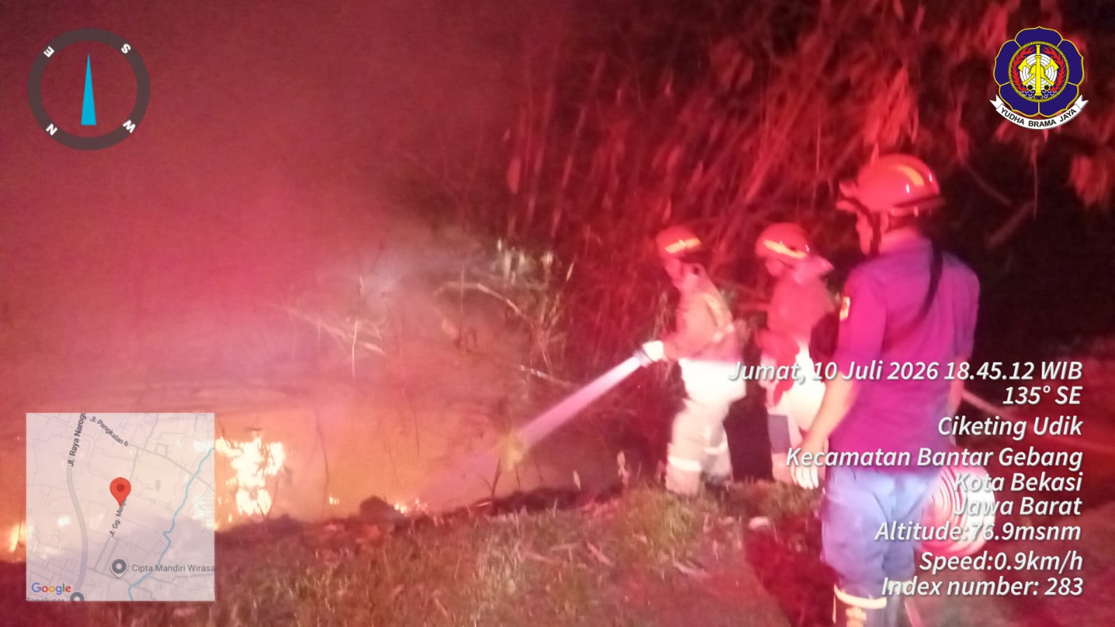 Kebakaran lahan yang ditumbuhi pohon bambu terjadi di Jalan Pembangunan No. 83, Cileungsi, Kabupaten Bogor, Foto/Isitimewa