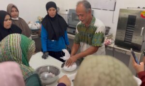 elatihan Diversifikasi Pangan Lokal Berbasis Tepung Mocaf (Modified Cassava Flour) di Kelompok Tani Setia,, Foto/Isitimewa