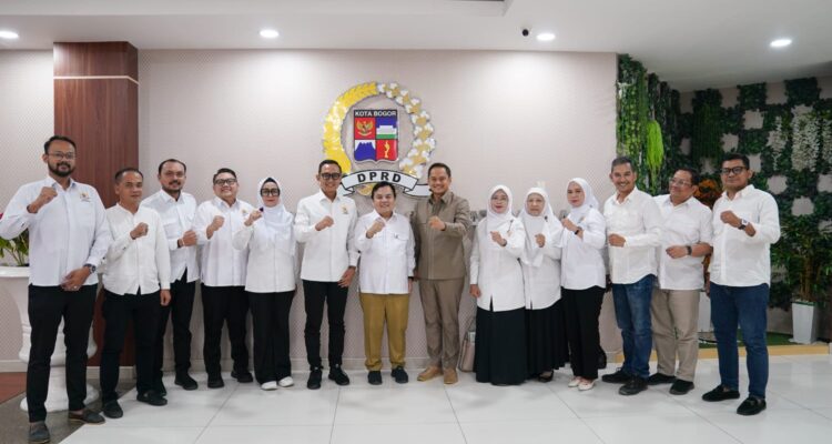 Foto bersama Ketua DPRD KOta Bogor bersama Pengurus Kadin , Foto/Setwan DPRD Kota Bogor