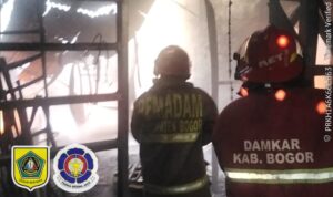 kondisi gudang penyimpanan sparepart body motor yang terbakar, Foto/Isitimewa kondisi gudang penyimpanan sparepart body motor yang terbakar, Foto/Isitimewa