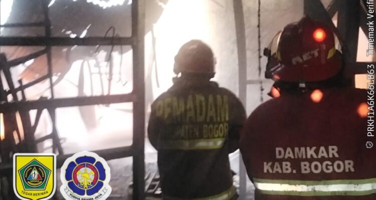 kondisi gudang penyimpanan sparepart body motor yang terbakar, Foto/Isitimewa