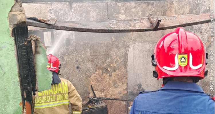 Kondisi kebakaran kios burung dan pakan dj Klapanunggal Bogor, Foto/Isitimewa