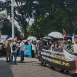 sejumlah masyarakat yang melakukan aksi demontarasi di Balaikota Bogor, Foto/Isitmewa