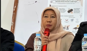 Kepala SMPN 3 Kota Bogor, Reni Supriarti, Foto/Isitimewa