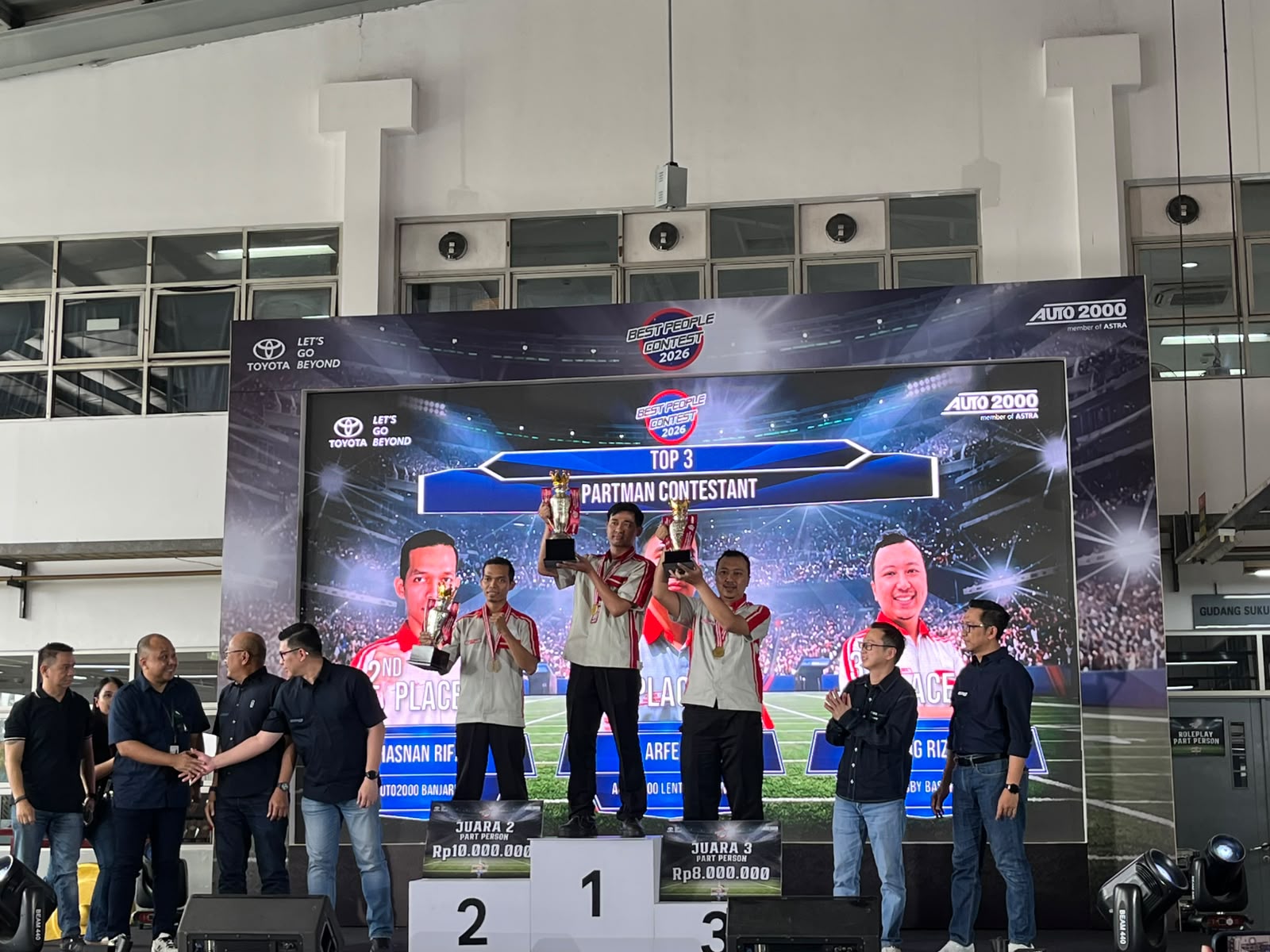 Pemenang Best People Contest 2026 yang diselenggarakna Auto200 Cibining Bogor, Foto/Adi Wirman