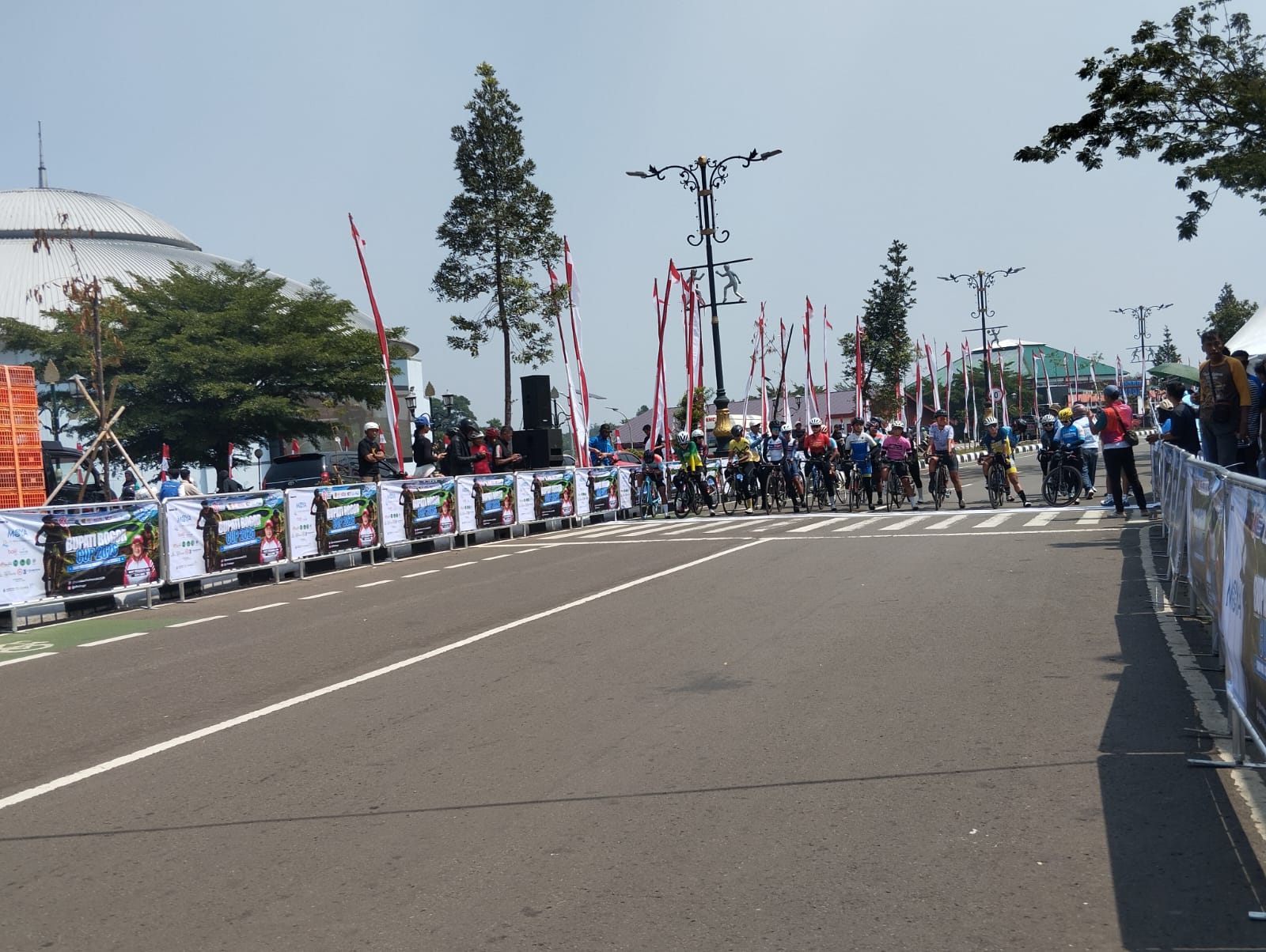 437 pembalap sepeda dari 78 kabupaten dan kota di 18 provinsi merapat ke Kabupaten Bogor untuk ambil bagian dalam Kejuaraan Bupati Cup 2026, Foto/Isitmewa