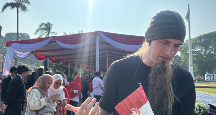 Dandin (37), seorang digital nomad sekaligus content creator asal Amerika Serikat, Foto/Maya Melina