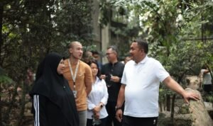 Bupati Bogor, Rudy Susmanto bersama tokoh artis, Foto/Diskominfo Kabupaten Bogor Bupati Bogor, Rudy Susmanto bersama tokoh artis, Foto/Diskominfo Kabupaten Bogor