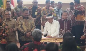Bupati Bogor, Rudy Susmanto bersama Gubernur Jawa Barat, Dedi Mulyadi, Foto/Diskominfo Kabupaten Bogor Bupati Bogor, Rudy Susmanto bersama Gubernur Jawa Barat, Dedi Mulyadi, Foto/Diskominfo Kabupaten Bogor