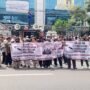 Angkatan Pergerakan Mahasiswa Indonesia (AKAMSI) saat melakukan aksi unjuk rasa, Foto/Isitmewa