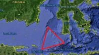 Kecelakaan yang menimpa KM Virgo Transport 8 kembali mengungkit ingatan publik pada reputasi kelam perairan yang menghubungkan Laut Jawa dan Selat Makassar ini. Sering dijuluki sebagai "Segitiga Bermuda, Foto/Isitmewa