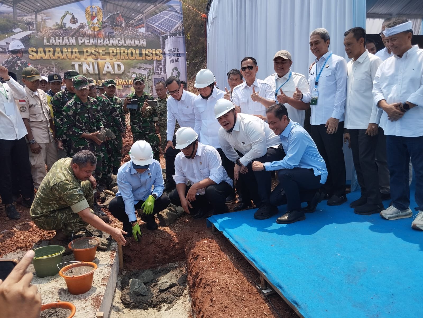 Peletakan batu pertama pembangunan fasilitas PSEL di Galuga Bogor, Foto/Rama Peletakan batu pertama pembangunan fasilitas PSEL di Galuga Bogor, Foto/Rama