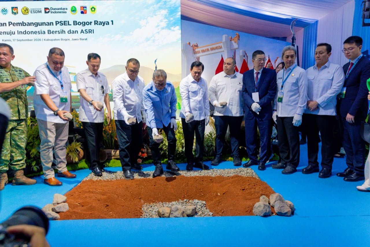 peletakan batu pertama pembangunan fasilitas Pengolahan Sampah Menjadi Energi Listrik (PSEL) Bogor Raya 1 di Desa Galuga, Foto/Diskominfo Kota Bogor