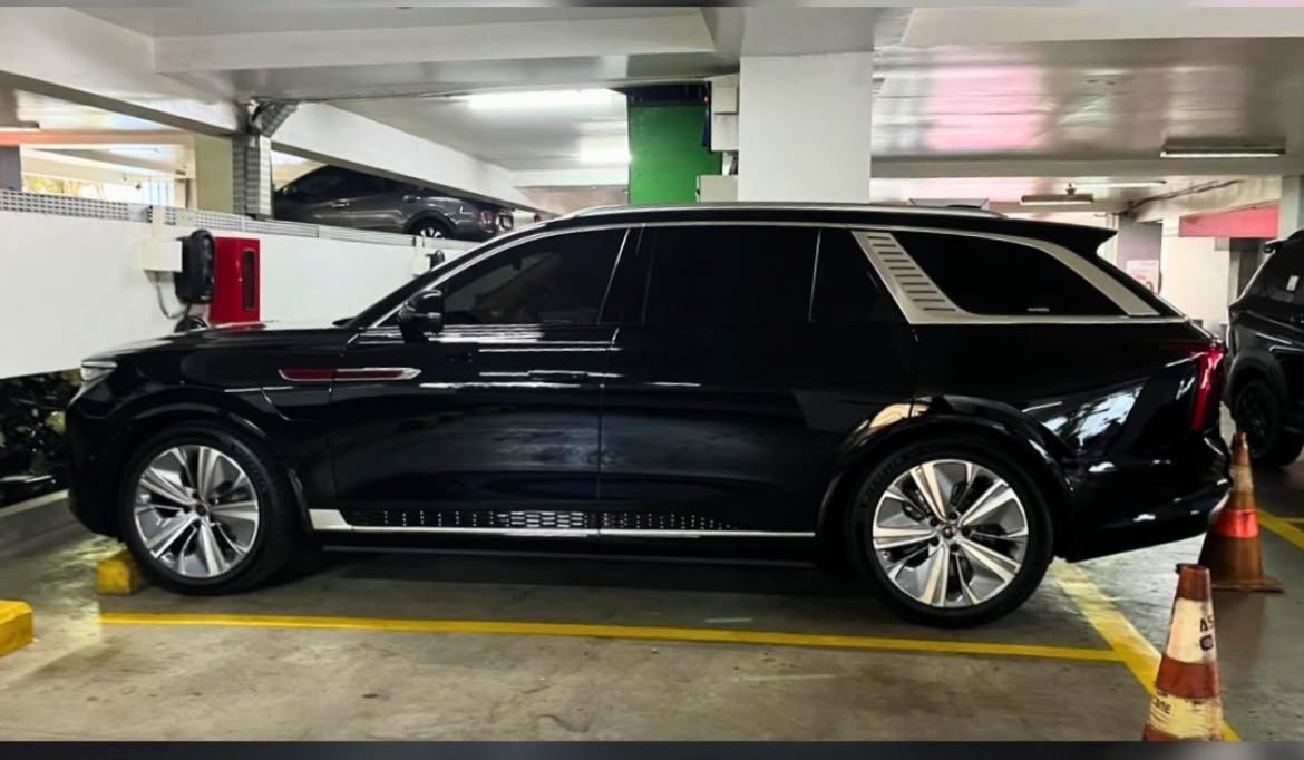 mobil Listrik Hongqi E-HS9, Foto/Instagram mobil Listrik Hongqi E-HS9, Foto/Instagram