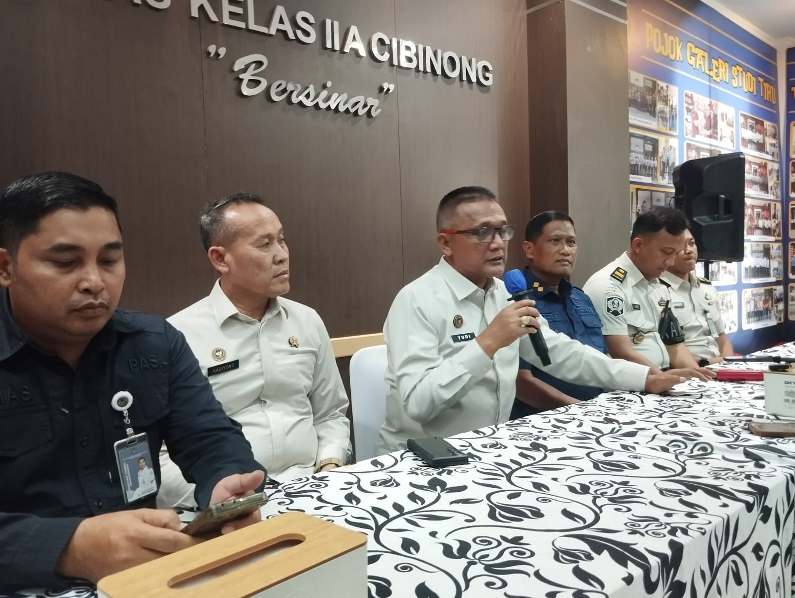 Direktorat Jenderal Pemasyarakatan (Ditjen PAS) saat memberikan keterangan soal temuan ombudsman kepada media, Foto/Maya