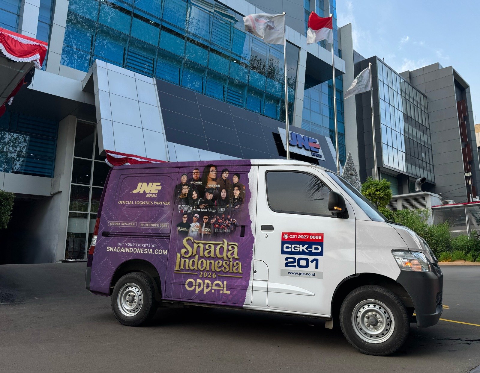Salah Satu mobil milik JNE, Foto/Istimewa