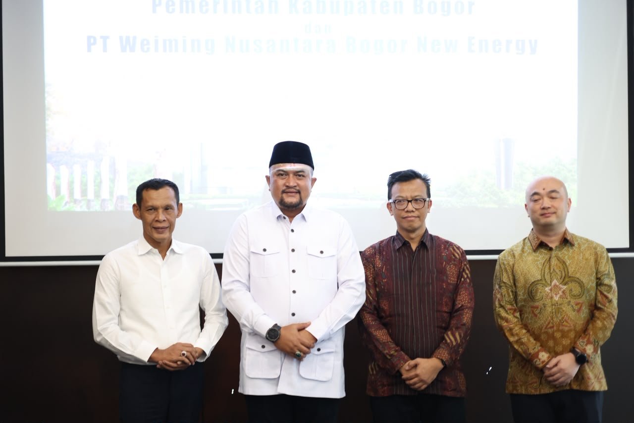 Foto bersama Bupati Bogor Rudy Susmanto dengan Danantara, Foto/Diskominfo Kabupaten Bogor Foto bersama Bupati Bogor Rudy Susmanto dengan Danantara, Foto/Diskominfo Kabupaten Bogor