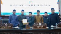 Foto bersama Pemerintah Kota dan DPRD Kota Bogor saat PAripurna, Foto/Diskominfo Kota Bogor Foto bersama Pemerintah Kota dan DPRD Kota Bogor saat PAripurna, Foto/Diskominfo Kota Bogor