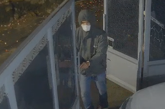 Pelaku pencurian motor di Sindang Sari, Kota Bogor terekam CCTV, Foto/SS Video Pelaku pencurian motor di Sindang Sari, Kota Bogor terekam CCTV, Foto/SS Video