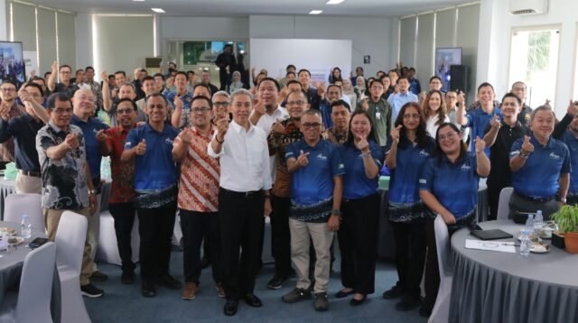 Foto bersama Wali Kota Bogor, Dedie A Rachim bersama PT Asa Jaya Mandiri (AJM), anak usaha dari APCO Group yang berbasis di Bogo, Foto/Istimewa