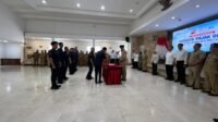 Wali KOta Bogor, Dedie A Rachim melantik juru sita Bapenda Kota Bogor, Foto/Adi Wirman